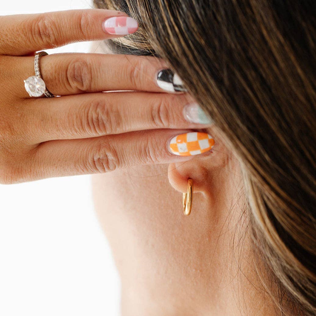 Endless Hoop Stud Earrings : Gold / 8mm