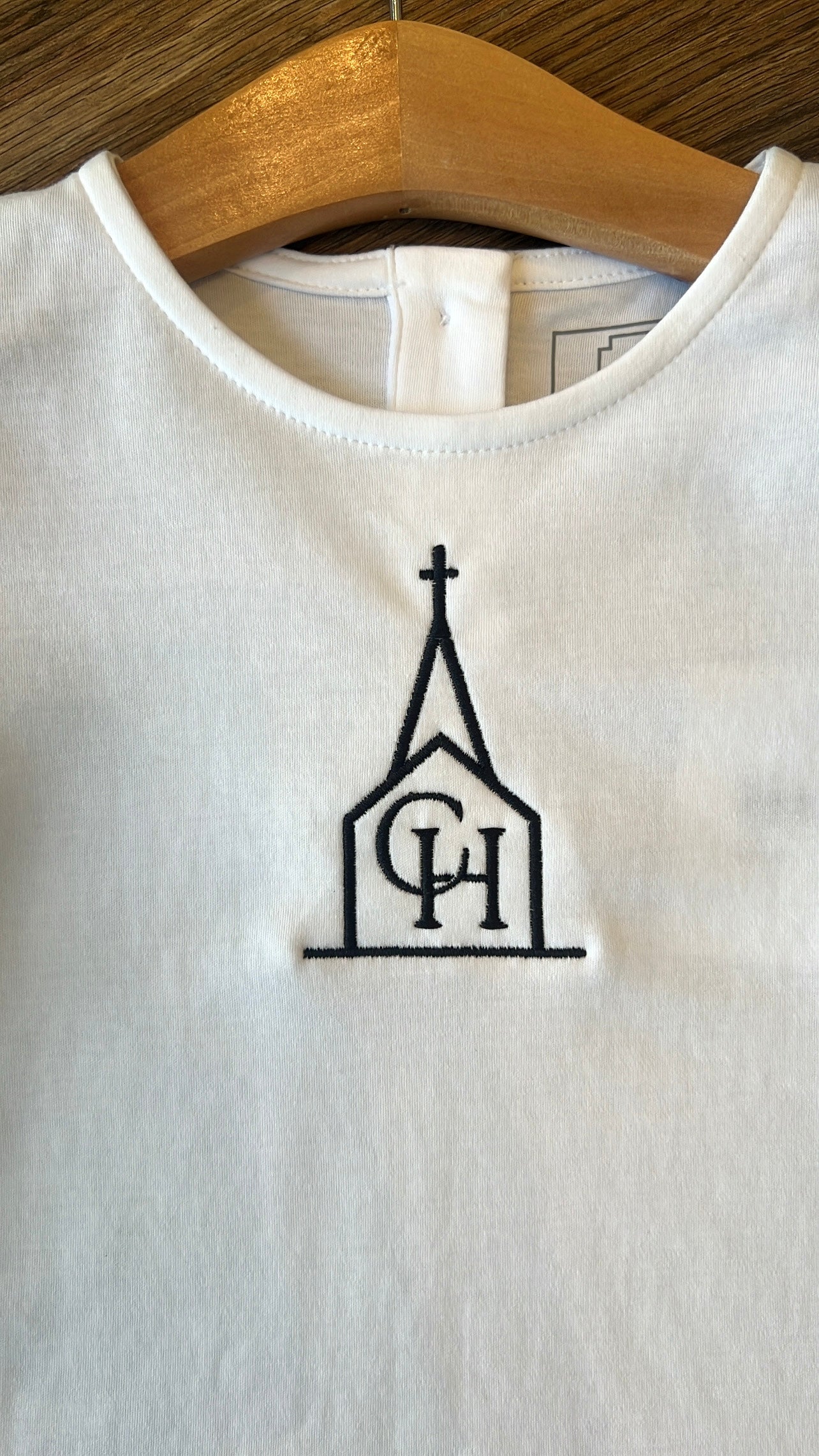 Winnie Girls' Pima Cotton Shirt w/ Chapel Hill Logo