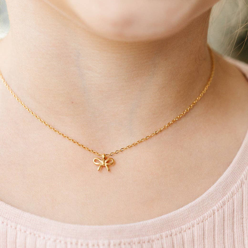 Bow Pendant Necklace