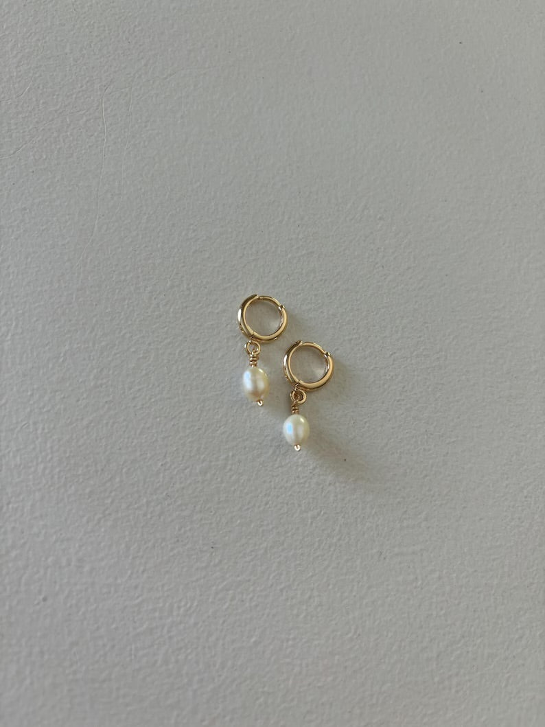 Freshwater Pearl Earrings