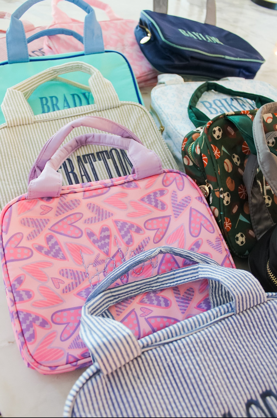 Insulated Lunchboxes: Green, Navy, Grey Colorblock