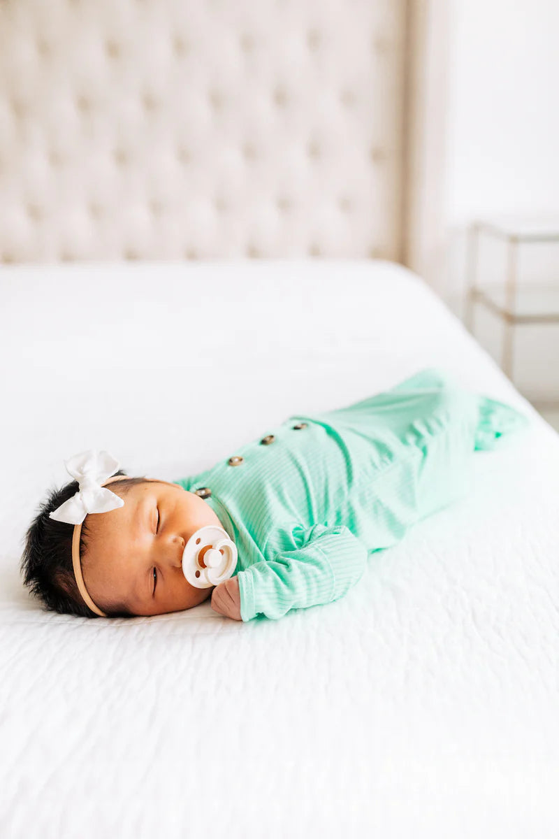 Scotty Ribbed Knotted Gown