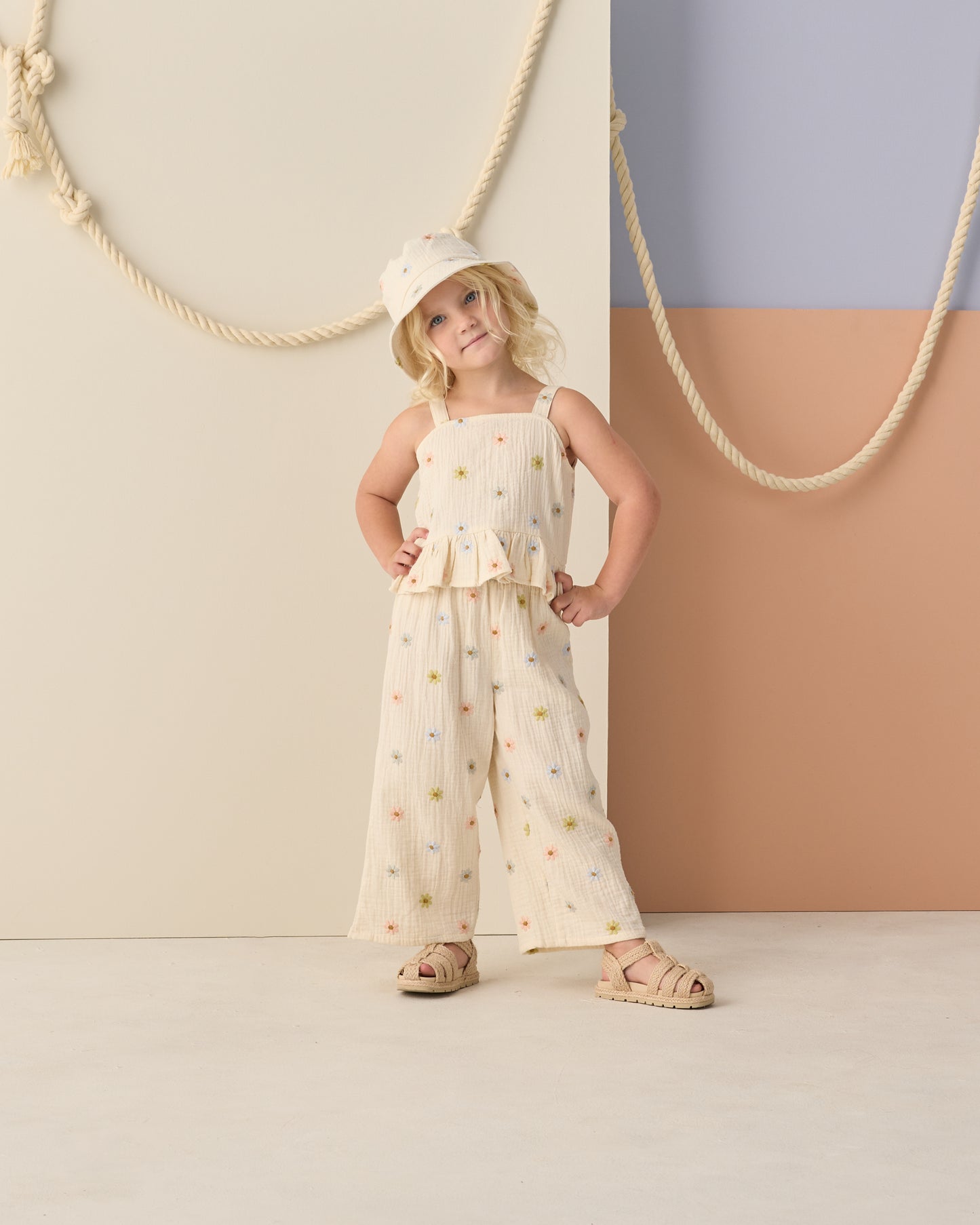 Kayli Set || Embroidered Daises