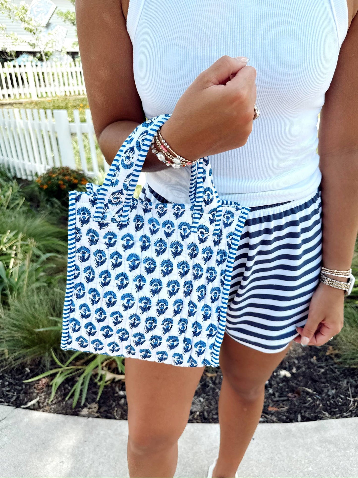Quilted Block - Print Mini Tote Bag: Green Gardenia