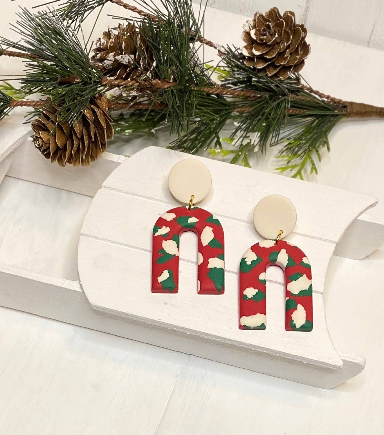 Leopard Holiday Arches | Red/Green